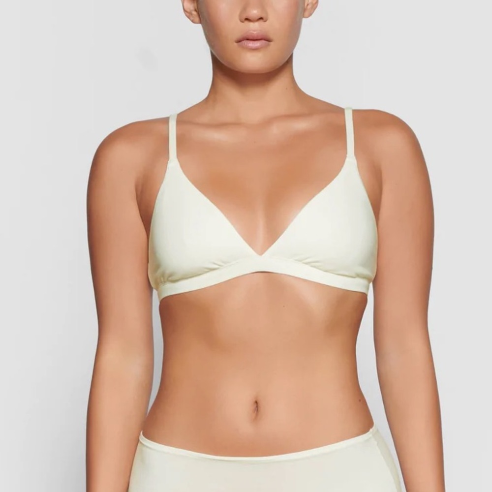 SKIMS Triangle Bralette